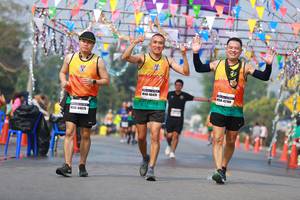 BIB: 42100
                            <button type="button" onclick="openModal(9904949)" class="btn btn-primary btn-sm float-right btn-popup" data-toggle="modal" data-target=".modal-high-quality">
                        <i class="fas fa-shopping-cart"></i> Add to Cart
                    </button>
                                            <button type="button" onclick="isThisMe(9904949, true)" class="btn btn-success btn-sm float-right btn-popup btn-isme hidden" data-toggle="tooltip" data-placement="bottom" title="นี่คือรูปของคุณใช่ไหม คลิกที่นี่เพื่อเอาเข้าอัลบั้ม">
                        <i class="fas fa-plus"></i> Add to album
                    </button>
                    <button type="button" onclick="isThisMe(9904949, false)" class="btn btn-warning btn-sm float-right btn-popup btn-isnotme hidden">
                        <i class="fas fa-ban"></i> Remove from album
                    </button>